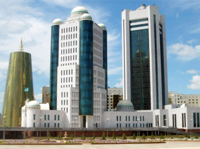 Парламент Казахстана принял перекроенный бюджет на 2018 год