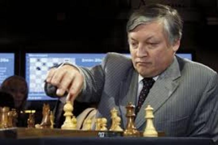 Сотрудник ФСИН Ставрополья сыграл вничью с чемпионом мира по шахматам