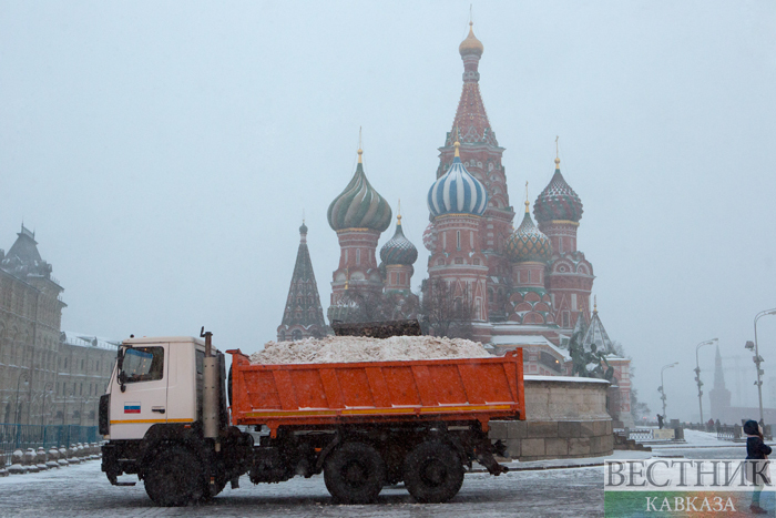 Москву накрыло снежной бурей