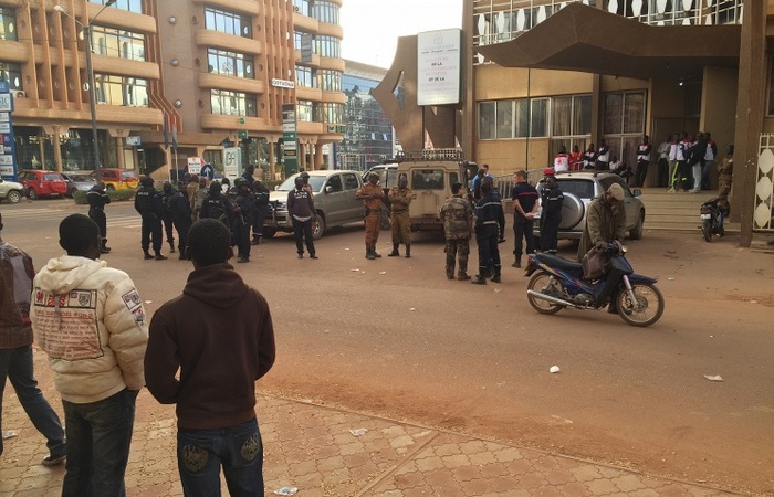 Жертвами атак террористов в Буркина-Фасо стали 23 человека - СМИ