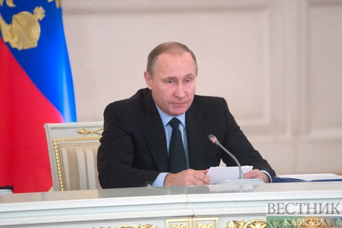 Путин прекратил полномочия губернатора Забайкалья и объявил выговор главе Карелии