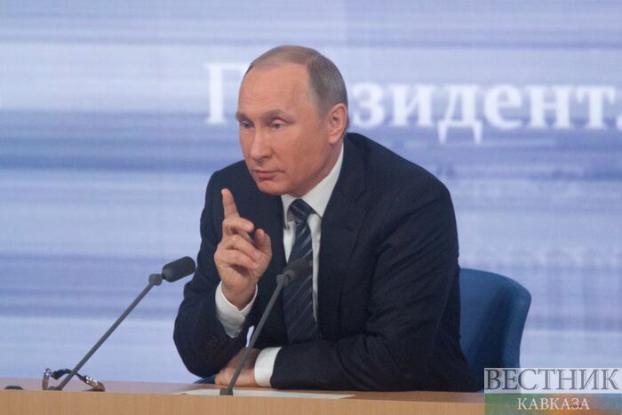 Путин ночью посовещался с руководством экономического блока