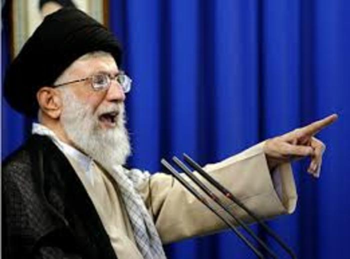 Али Хаменеи: все кандидаты в президенты США – враги Ирана