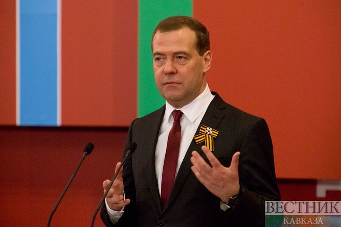 Медведев: экспортные поставки - критерий успешности импортозамещения