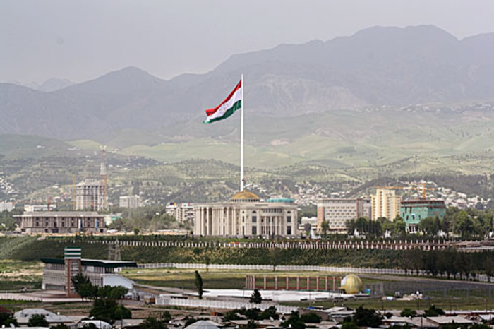Референдум по внесению изменений в Конституцию Таджикистана пройдет 22 мая