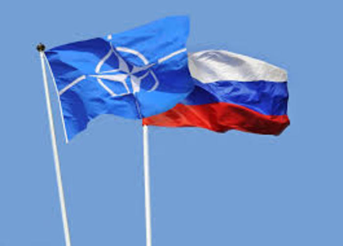 В НАТО заявили о необходимости диалога с Россией