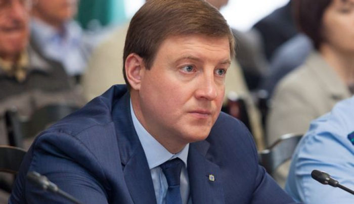 Андрея Турчака наделили полномочиями сенатора от Псковской области