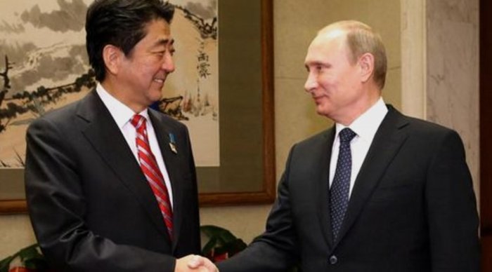 Путин и Абэ в Дананге обсудят двусторонние отношения и КНДР