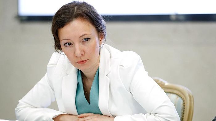 Анна Кузнецова: законопроект об участии детей в суде надо снять с рассмотрения 