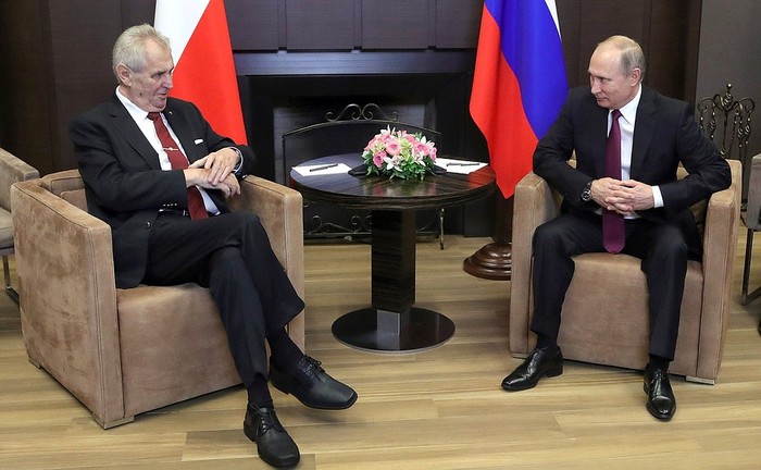 Президент Чехии осудил санкции против России