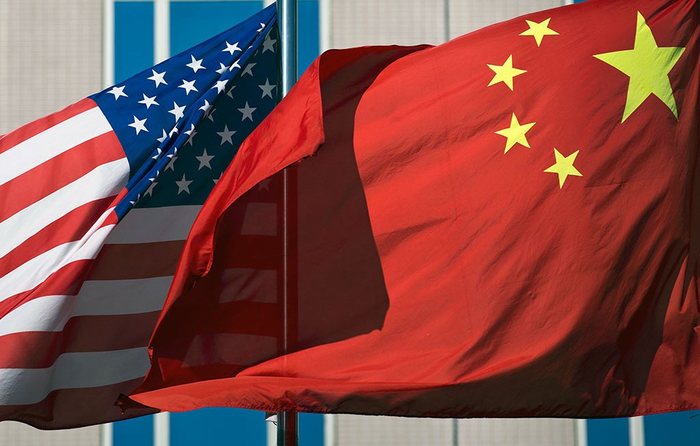 Китай предостерег США от "падения в экономическую яму"