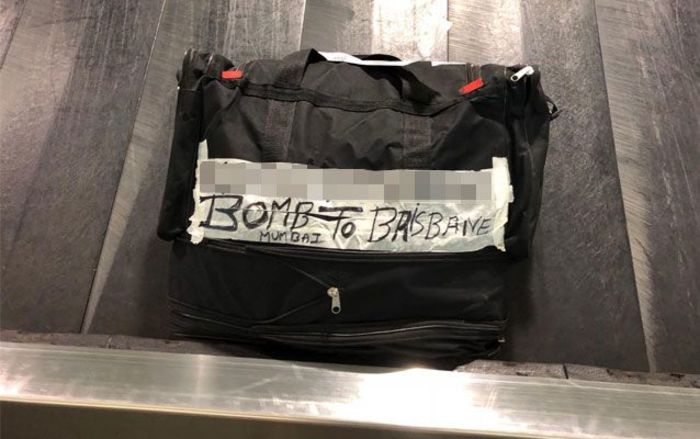 Сумка с надписью "Бомба в Брисбен" вызвала панику в аэропорту в Австралии