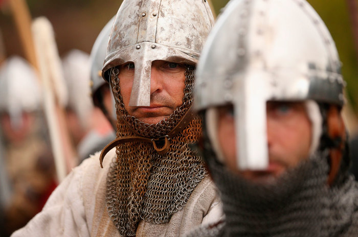 Средневековые рыцари устроили турнир в Москве 