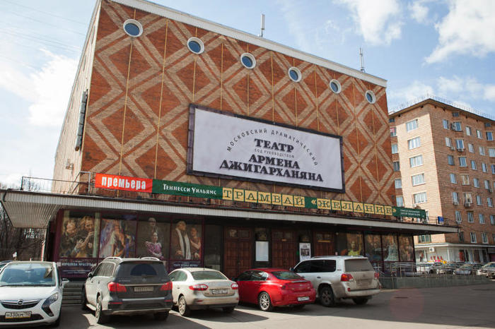 В театре Армена Джигарханяна пройдет премьера спектакля "Сторож"