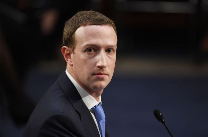 Цукерберг перестанет руководить Facebook?