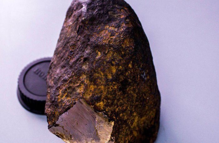 Ученые нашли в метеорите новый минерал