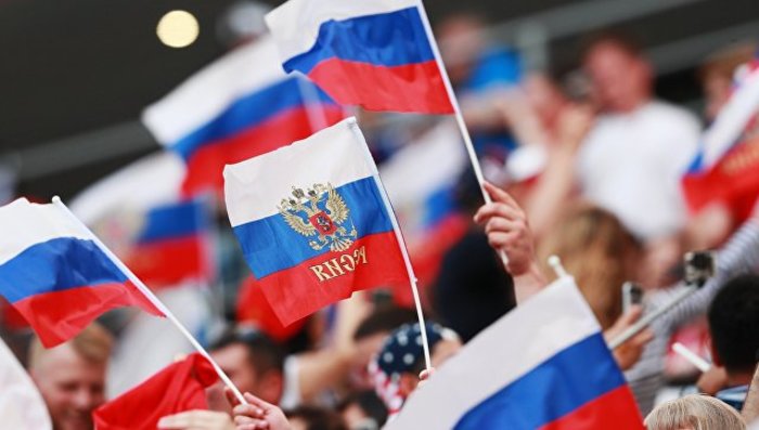 77% россиян считают себя патриотами – соцопрос
