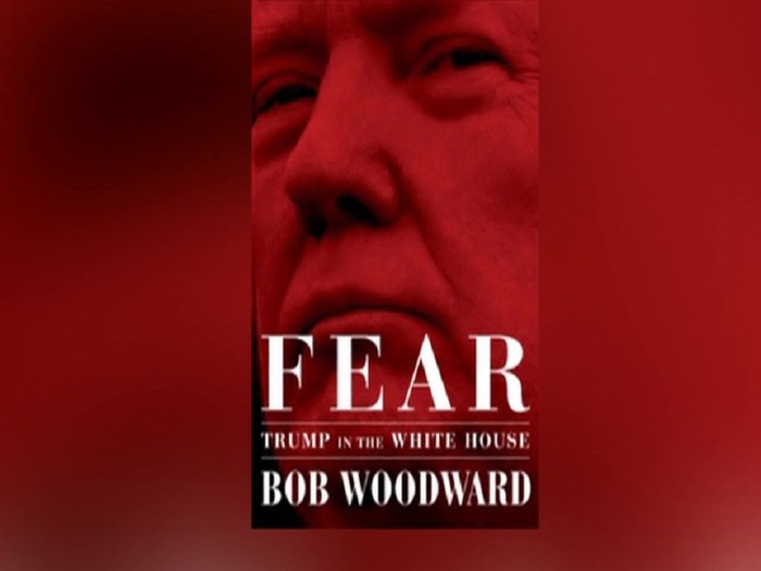 Книга Боба Вудворда "Страх. Трамп в Белом доме" бьет рекорды продаж в США 