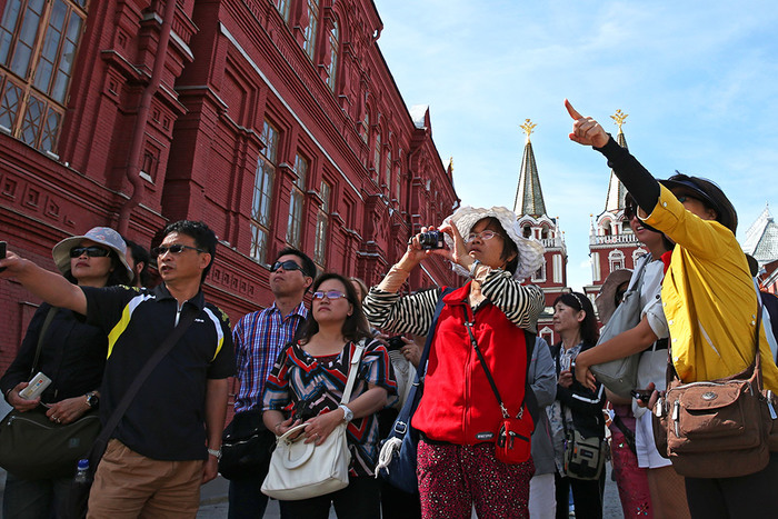 Самыми популярными у туристов стали Москва, Кубань, Петербург и Крым