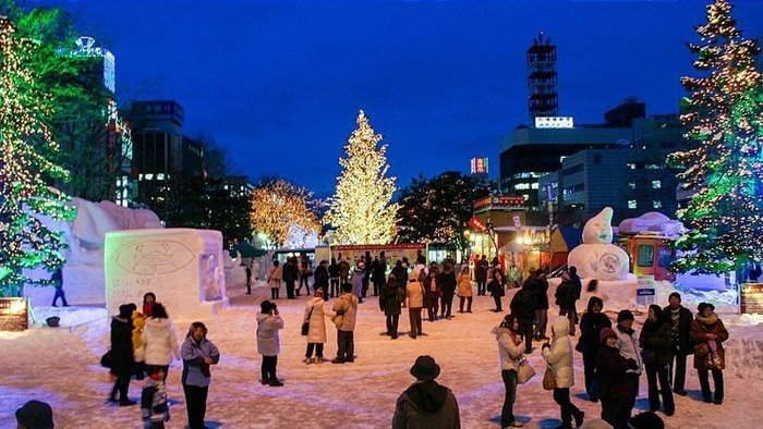 В Саппоро стартовал юбилейный фестиваль скульптур из снега и льда 