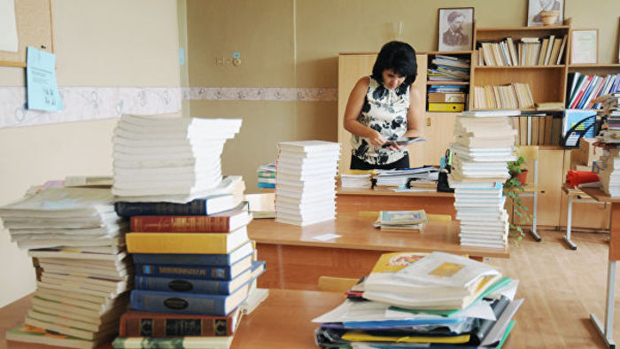 Российским школам могут вернуть почти 500 наименований учебников 