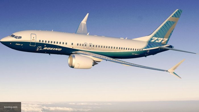 Boeing 737-800 совершил экстренную посадку в Сыктывкаре