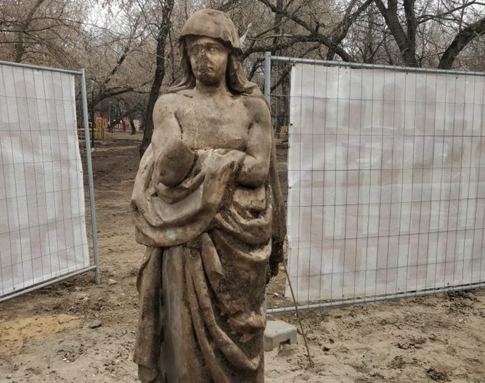 В Москве нашли скульптуру XVIII века "Молчание" 