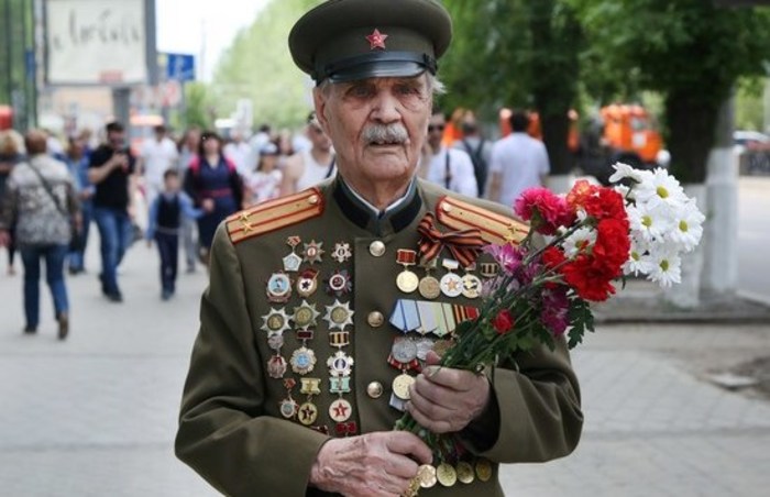  Захарова: Запрет носить форму Красной армии 9 Мая в Латвии - кощунство