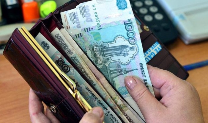 За март задолженность по зарплате в России составила 365 млн рублей