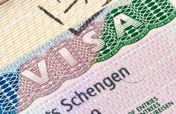 Россияне получают больше всего шенгенов