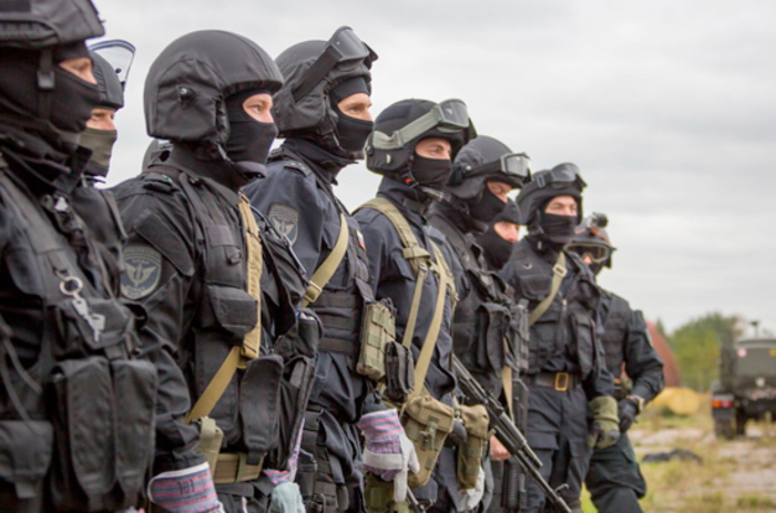 Безопасность в России 9 мая обеспечат 37 тыс росгвардейцев 
