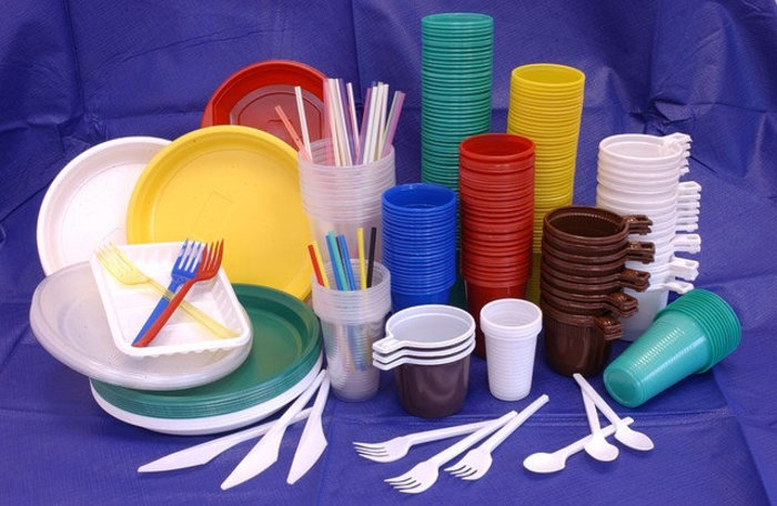 Минприроды хочет запретить одноразовую пластиковую посуду