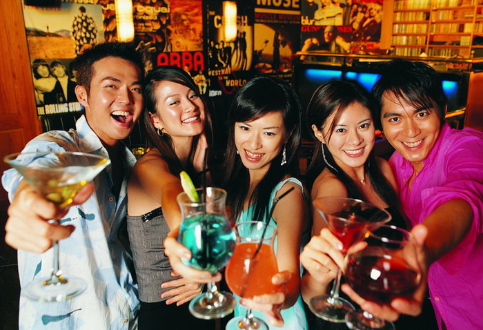  С 1990 года в мире стали употреблять на 10% больше алкоголя
