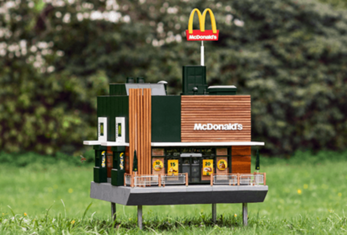 В Швеции построили McDonald’s для пчел