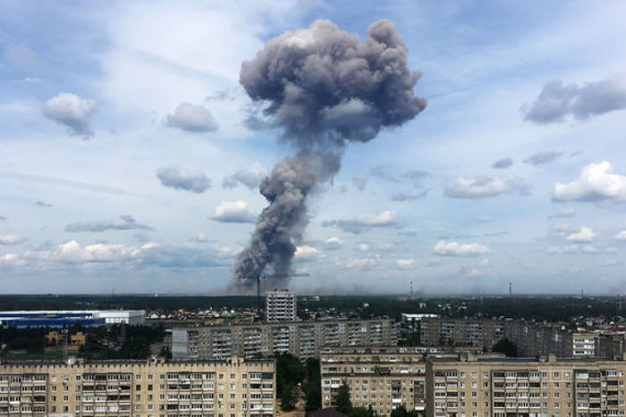 116 человек пострадали от взрывов на заводе в Дзержинске