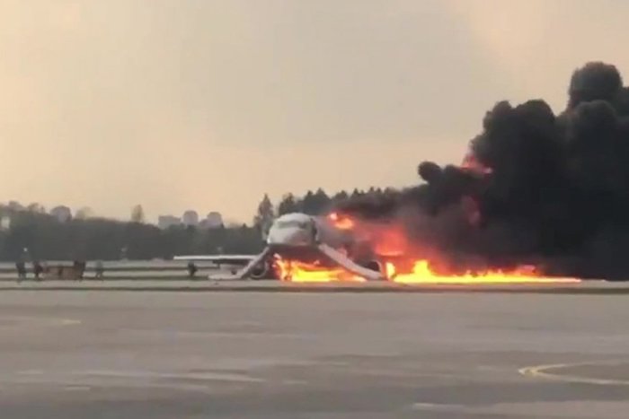  Предварительный отчет МАК: причиной катастрофы самолета в Шереметьево стала молния
