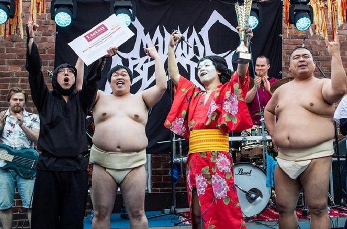 На чемпионате мира по вязанию под хэви-метал победила Япония