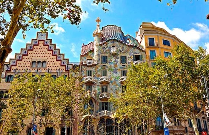Туристов просят не афишировать все прелести отдыха в Барселоне