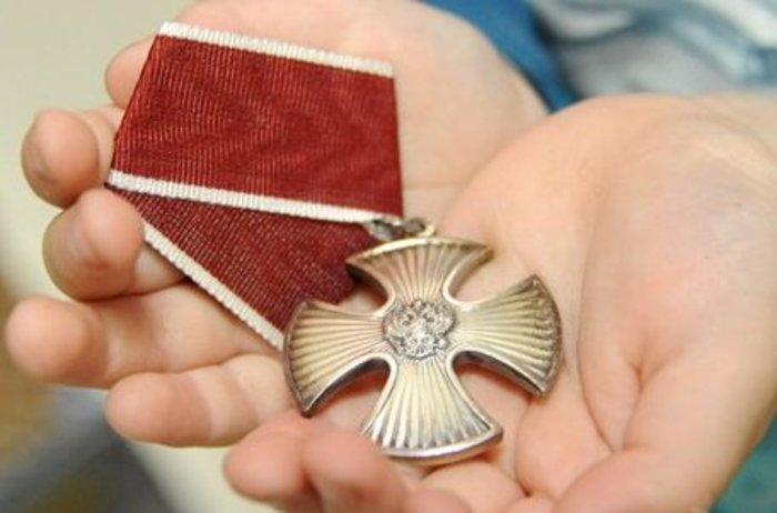 Мальчик, спасавший детей в лагере "Холдоми", посмертно награжден Орденом Мужества