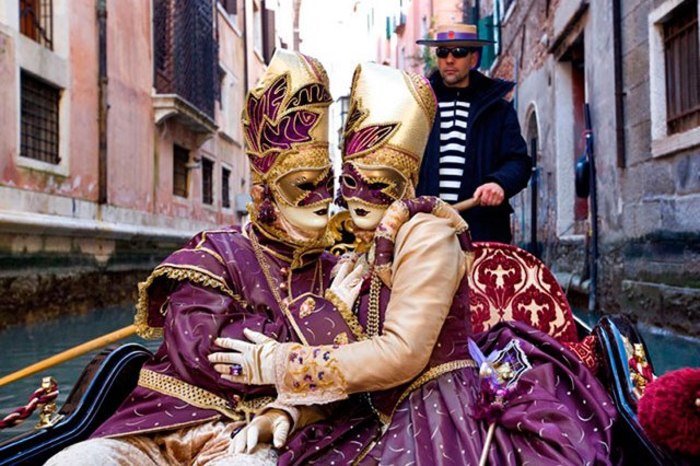 Выставка "Венецианский карнавал" открылась в Железноводске