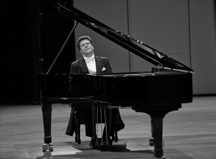 Денис Мацуев может дать специальный онлайн-концерт 8 мая 