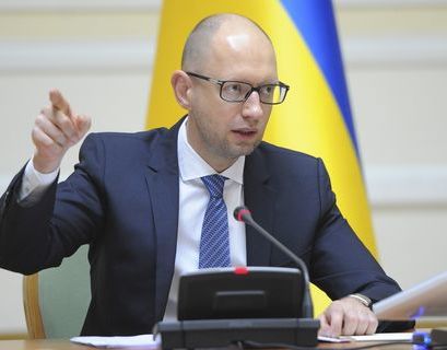 Премьер-министр Украины Арсений Яценюк ответил на призывы уйти в отставку 