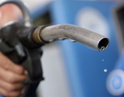 Дворкович: бензин будет дорожать на уровне инфляции