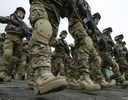 НАТО навязывает товары в виде вооружений и инструкторских услуг