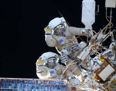 Космонавты установят на МКС российский интернет