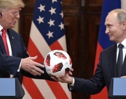Путин на самом деле подарил Трампу мяч с чипом - СМИ
