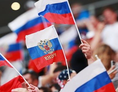 77% россиян считают себя патриотами – соцопрос