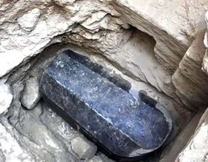 Ученые установили, кто был захоронен в гигантском саркофаге из Александрии