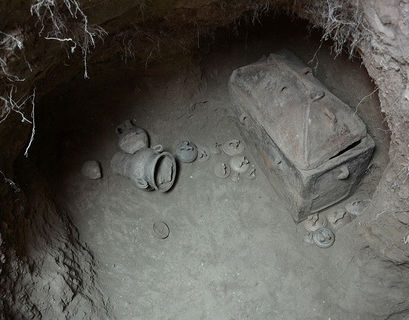 На Крите нашли нетронутую гробницу минойского периода - СМИ