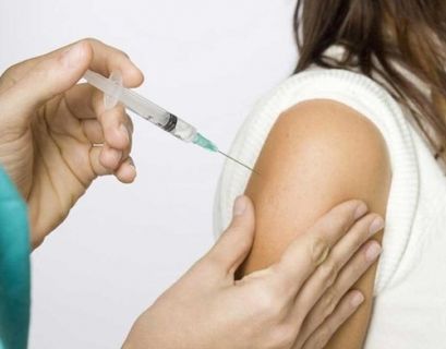 Государство оплатит прививки от гриппа почти половине россиян 
